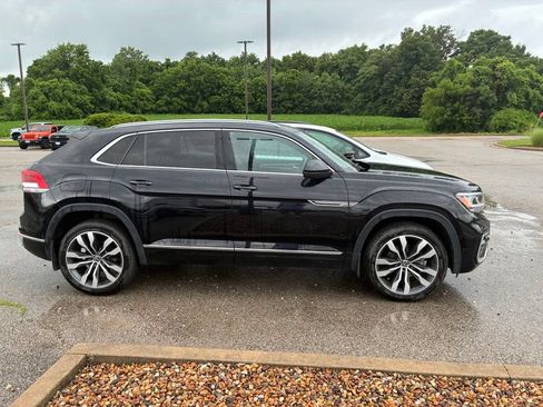 Used 2022 Volkswagen Atlas Cross Sport SEL Premium R-Line AWD/4WD image 4