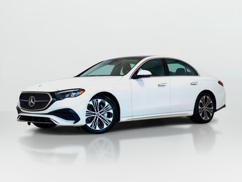 Used 2025 Mercedes-Benz E 350 Sedan w/ Winter Package image 1