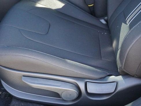 New 2026 Hyundai Elantra SEL Sport Premium FWD image 11
