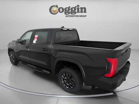 New 2026 Toyota Tundra SR5 w/ SR5 Convenience Package AWD/4WD image 11