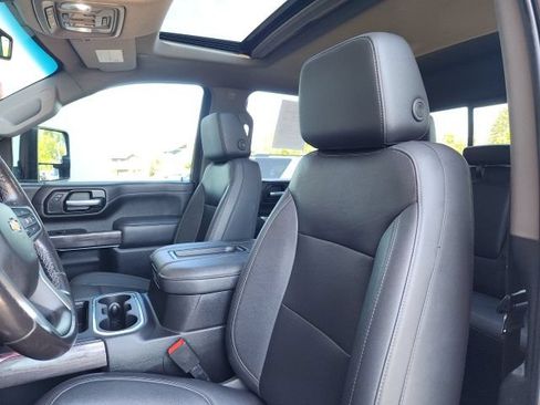 Used 2021 Chevrolet Silverado 3500 LTZ w/ LTZ Convenience Package AWD/4WD image 18