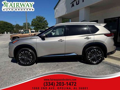 Used 2026 Nissan Rogue Platinum w/ Platinum Premium Package AWD/4WD image 10