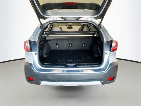 Certified 2023 Subaru Outback Limited image 28
