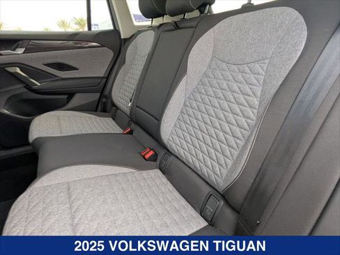 Certified 2025 Volkswagen Tiguan S FWD image 19
