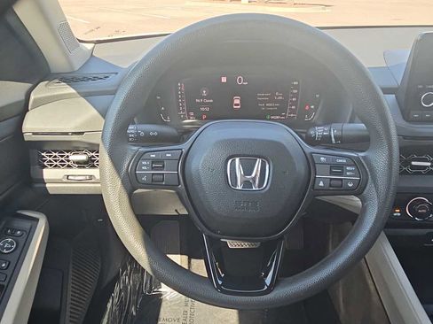 Certified 2023 Honda Accord EX image 11