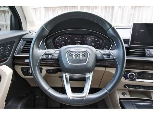 Used 2019 Audi Q5 2.0T Premium Plus w/ Premium Plus Package AWD/4WD image 16