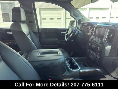 Used 2021 Chevrolet Silverado 1500 LT Trail Boss w/ Convenience Package II AWD/4WD image 3