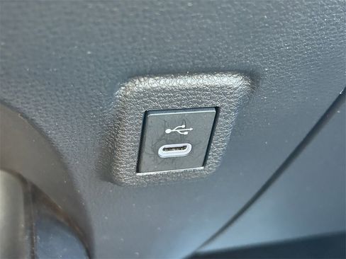 Used 2025 Toyota Corolla LE image 24