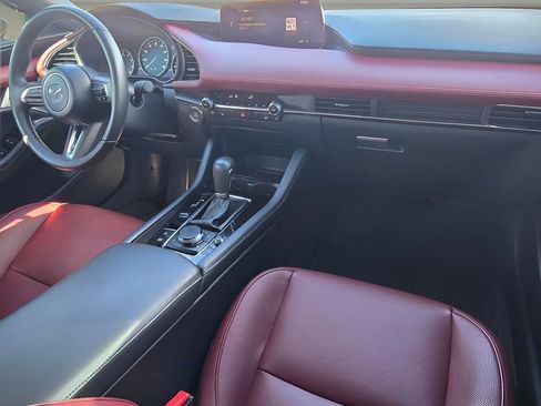 Used 2025 MAZDA MAZDA3 Hatchback w/Premium Plus Pkg image 27