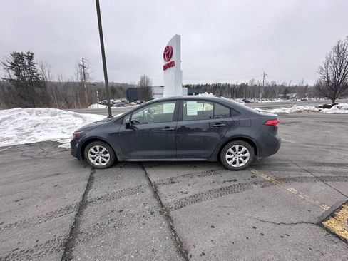 Used 2023 Toyota Corolla LE image 6