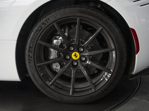 Used 2023 Ferrari SF90 Spider AWD/4WD image 27
