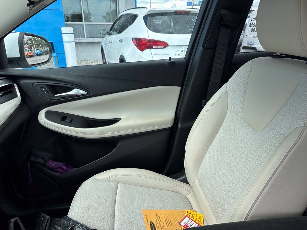 Used 2024 Buick Encore GX Preferred w/ Comfort Package FWD image 13