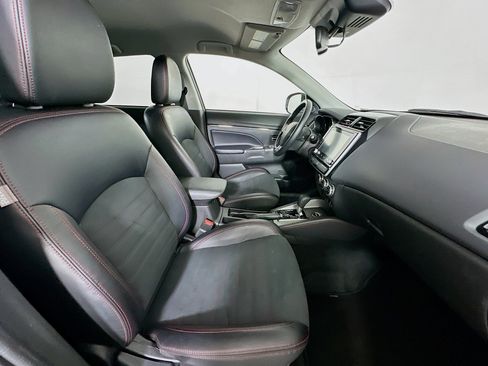 Used 2024 Mitsubishi Outlander Sport AWD image 29