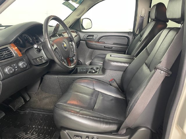Used 2007 Chevrolet Tahoe LT w/ LT Preferred Equipment Group AWD/4WD image 2
