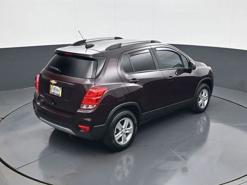 Used 2021 Chevrolet Trax LT w/ Driver Confidence Package AWD/4WD image 17