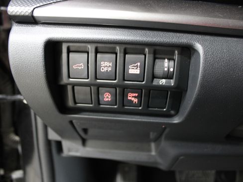 Used 2022 Subaru Forester Premium image 8