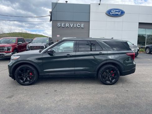 Used 2022 Ford Explorer ST w/ Equipment Group 401A AWD/4WD image 2