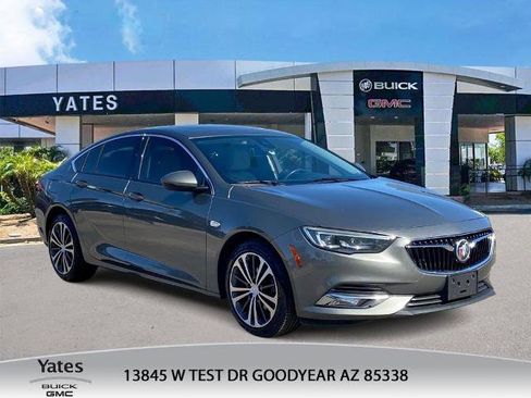 Used 2018 Buick Regal Essence w/ Driver Confidence Package #1 image 1