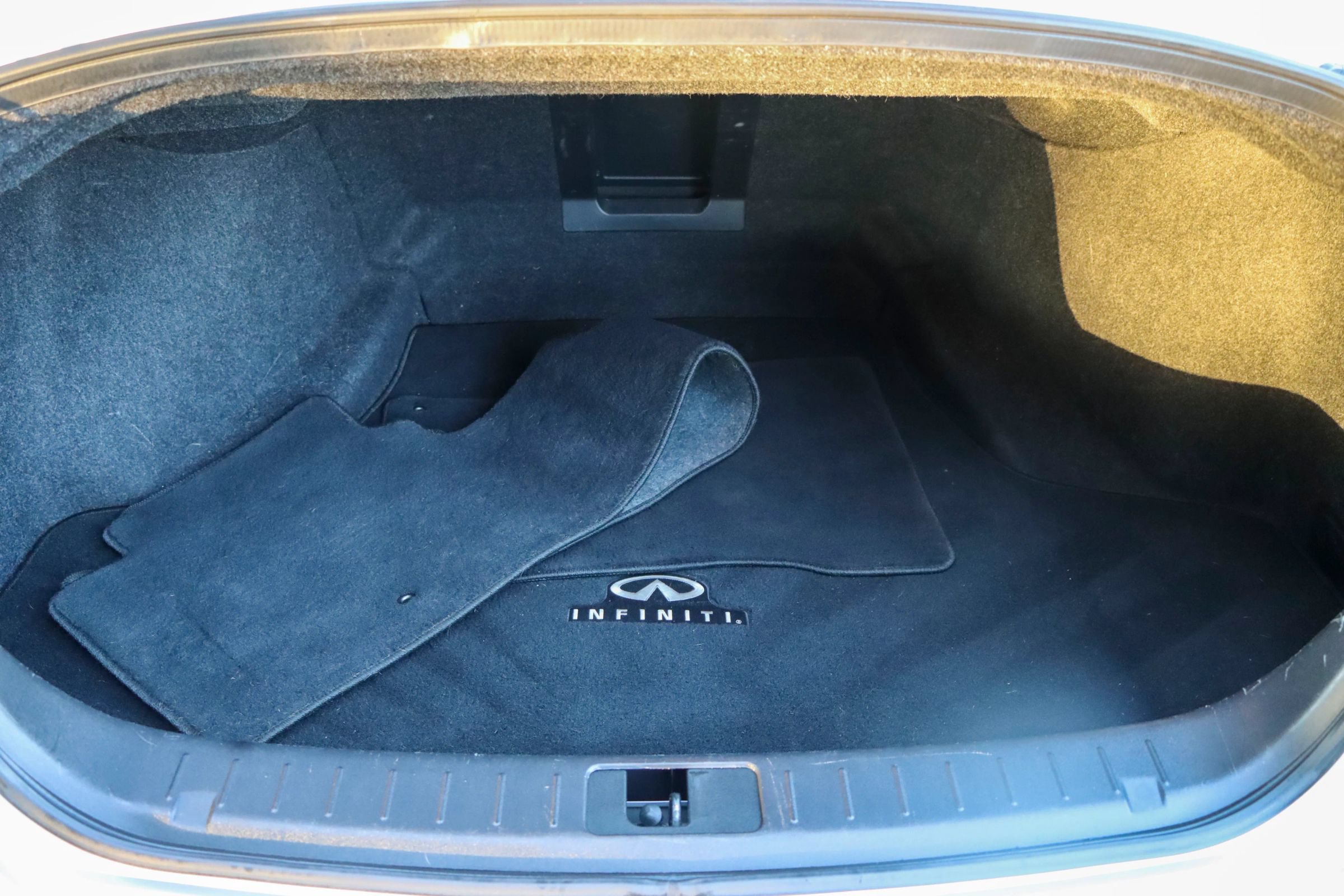 Used 2013 INFINITI M37 w/ Premium Pkg RWD image 24