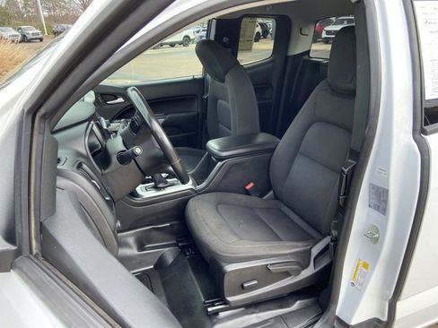 Used 2022 Chevrolet Colorado LT w/ Fleet Safety Package image 17