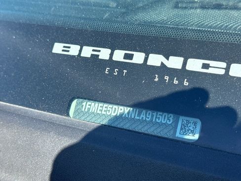 Used 2022 Ford Bronco Badlands image 16