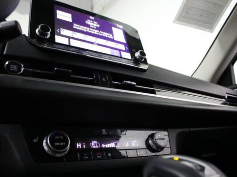 Used 2022 Mitsubishi Outlander SEL image 14