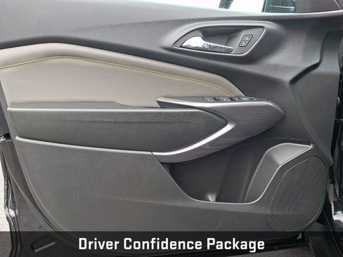 Used 2024 Chevrolet Trax ACTIV w/ Driver Confidence Package FWD image 15