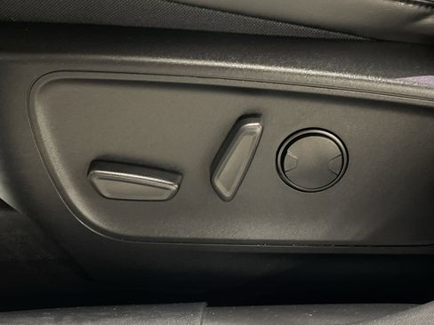 Used 2024 Ford Escape ST-Line w/ Tech Pack #1 image 10