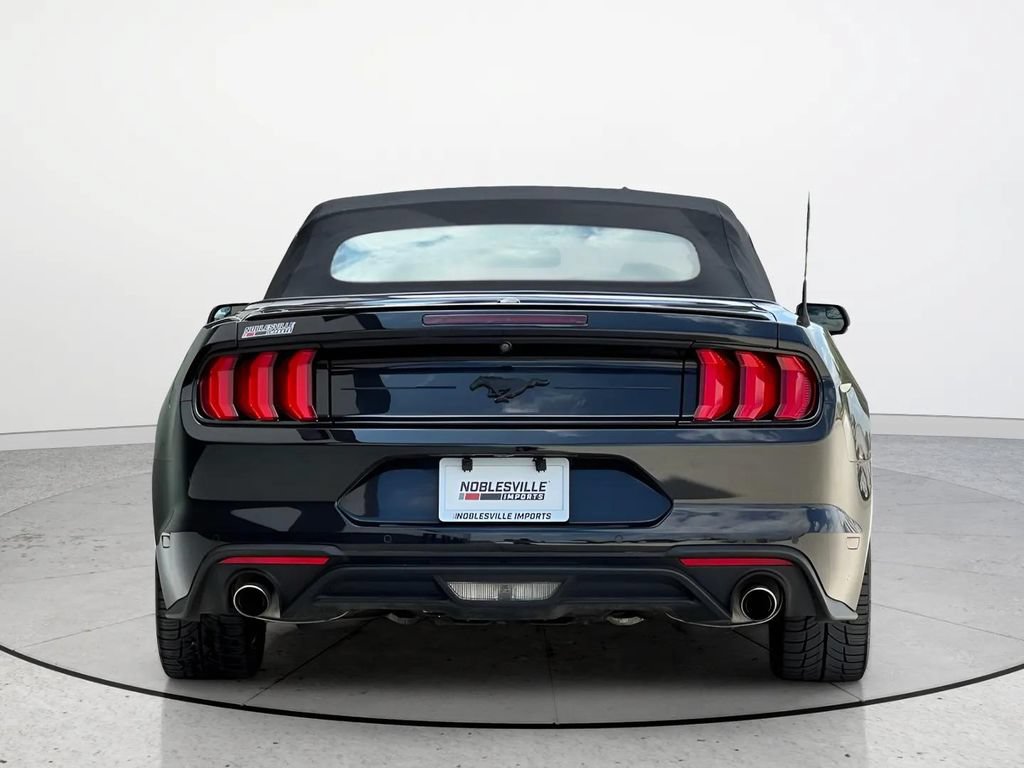 Used 2018 Ford Mustang Premium RWD image 5