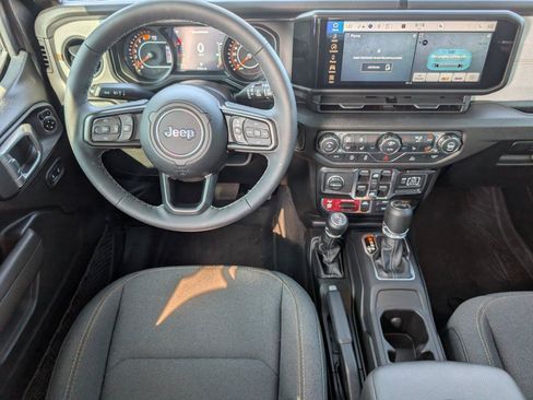 Used 2026 Jeep Wrangler Unlimited Sport AWD/4WD image 33