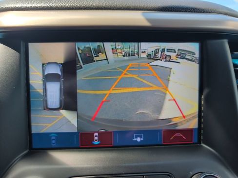 Used 2017 GMC Acadia Denali w/ Technology Package FWD image 14