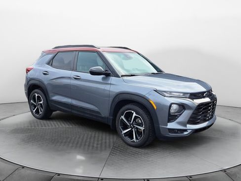 Used 2022 Chevrolet TrailBlazer RS w/ Technology Package FWD image 1
