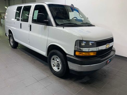 Used 2024 Chevrolet Express 2500 w/ Driver Convenience Package image 2
