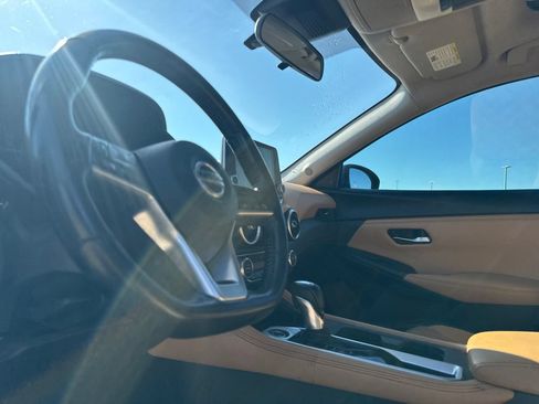 Used 2023 Nissan Sentra SV w/ SV Premium Package FWD image 35