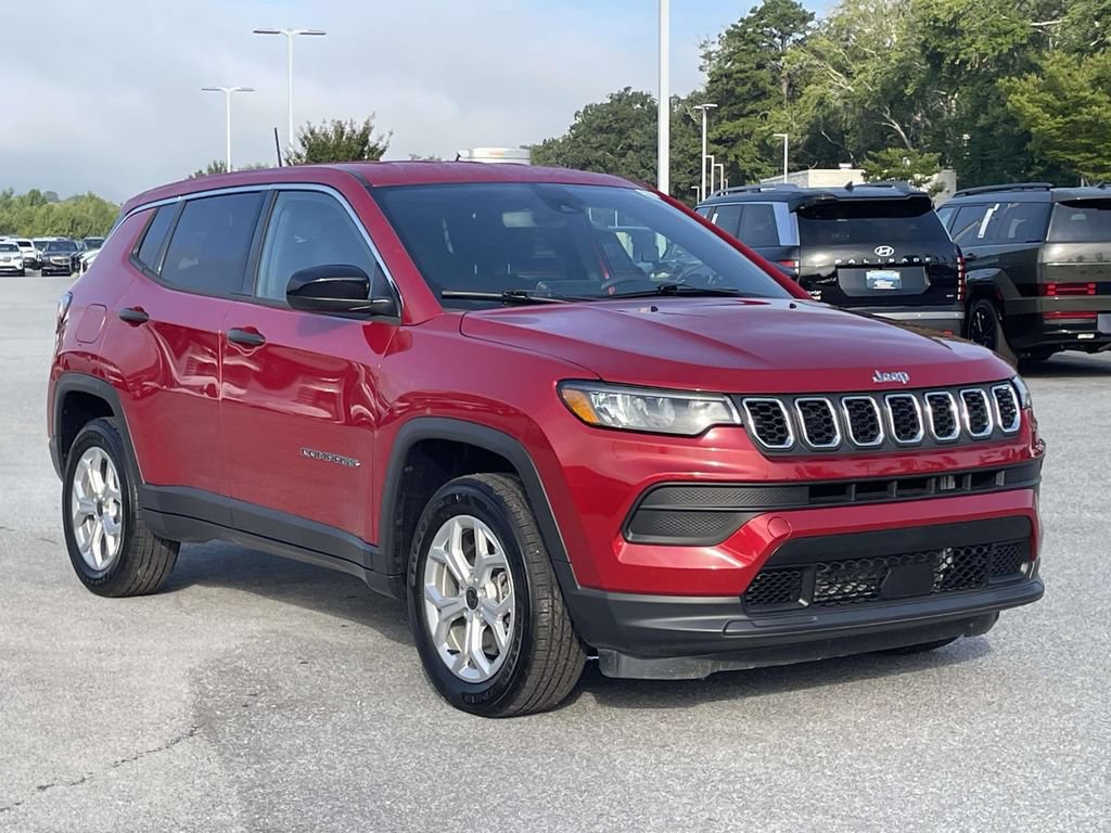 Used 2025 Jeep Compass Sport AWD/4WD image 1