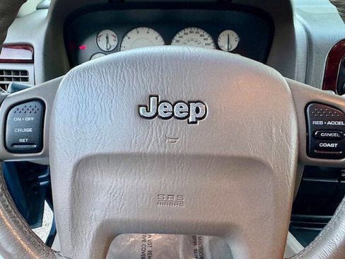 Used 2002 Jeep Grand Cherokee Limited image 20