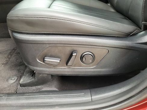 Certified 2025 Kia Sorento S w/ Panoramic Sunroof Package FWD image 14