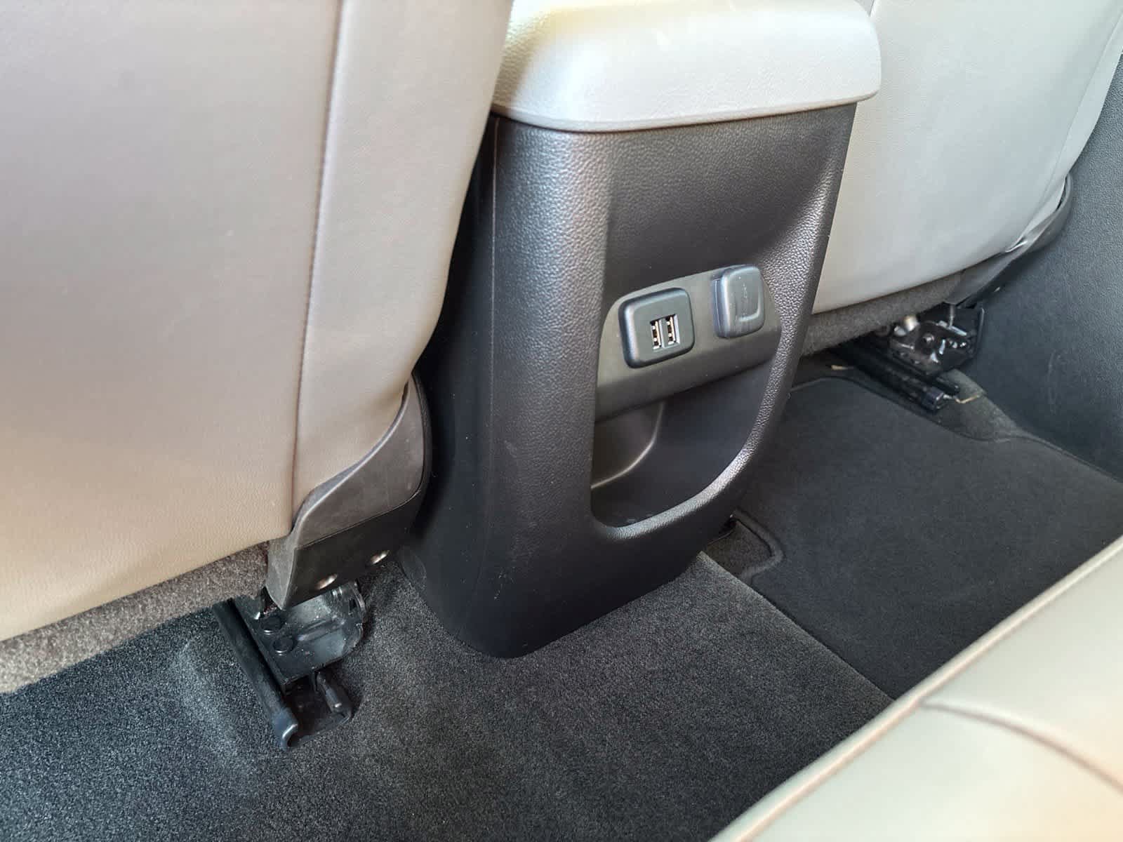 Used 2015 Chevrolet Colorado LT w/ Luxury Package RWD image 17