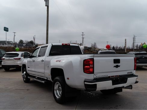Used 2019 Chevrolet Silverado 3500 High Country w/ Duramax Plus Package image 4
