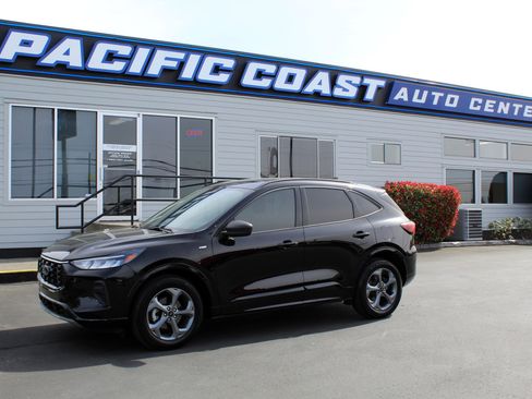 Used 2023 Ford Escape ST-Line w/ Tech Pack #1 image 1