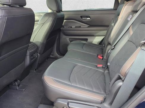 Used 2025 Nissan Pathfinder Platinum w/ Cargo Package FWD image 23