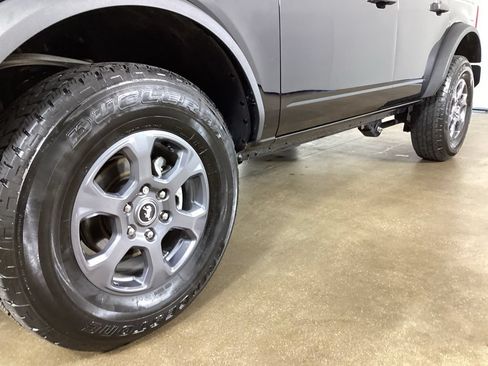 Used 2025 Ford Bronco Big Bend AWD/4WD image 2