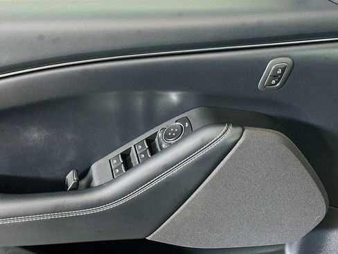 Used 2022 Ford Mustang Mach-E Select image 15