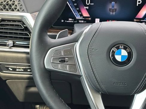 Used 2026 BMW X7 xDrive40i AWD/4WD image 21