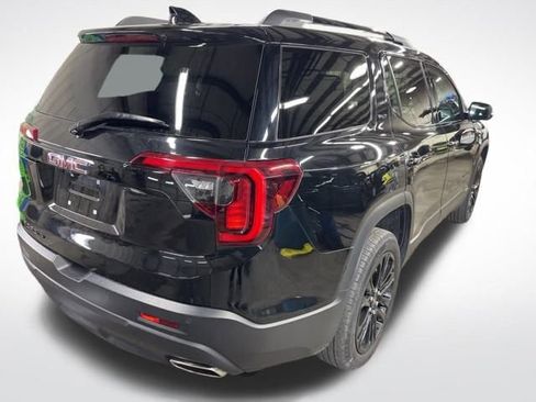 Used 2023 GMC Acadia SLT w/ Elevation Edition image 8