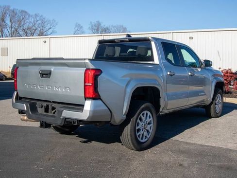 Used 2024 Toyota Tacoma SR5 image 15