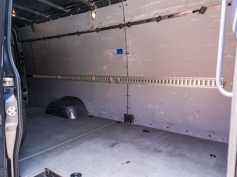 Used 2023 Mercedes-Benz Sprinter 4500 image 12