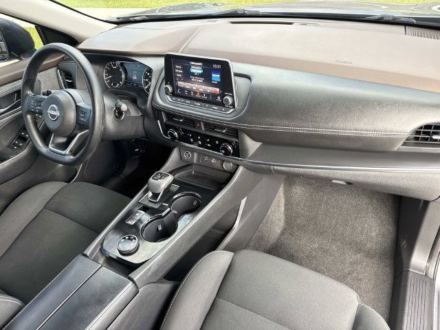 Used 2023 Nissan Rogue S AWD/4WD image 12