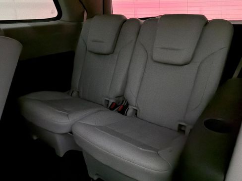Used 2015 Mercedes-Benz GL 450 4MATIC image 23