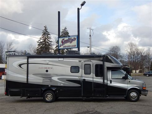 Used 2007 Chevrolet Express 3500 w/ RV Package image 1